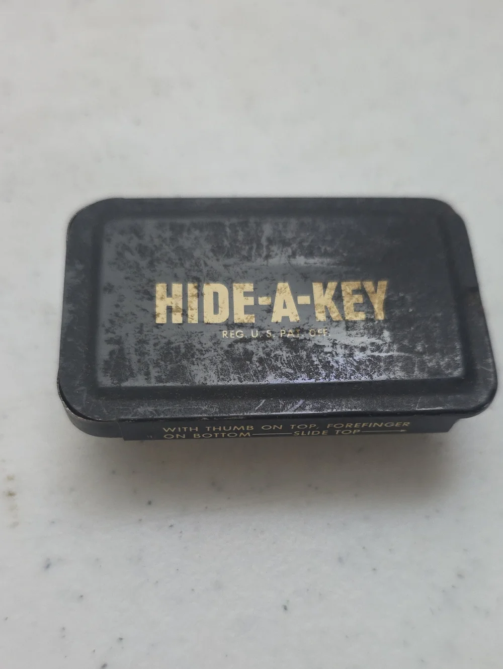 Vintage Black Key Hider Case